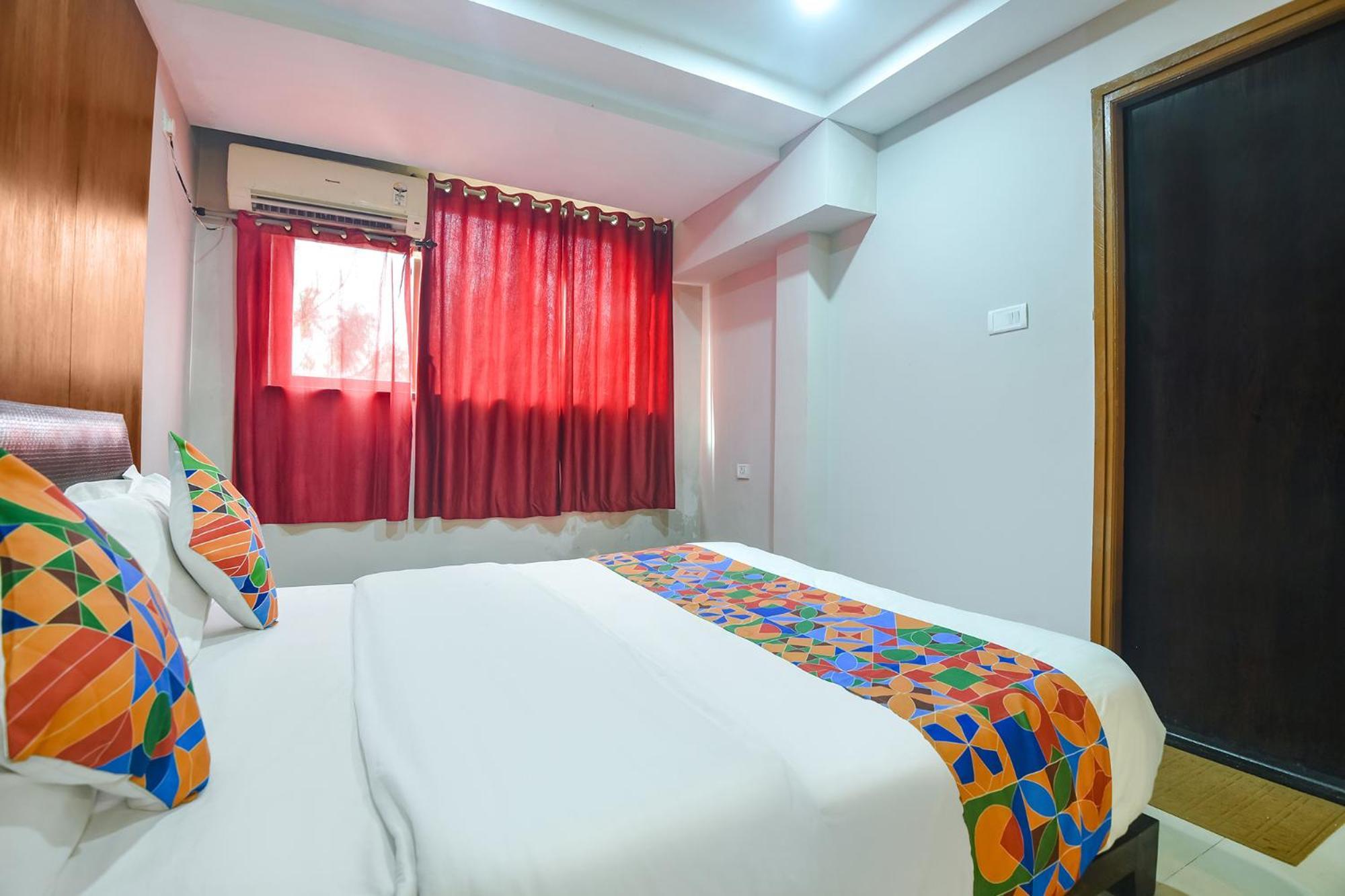 Fabexpress Raj Imperial By Rivasa Hotel Calangute Exterior photo